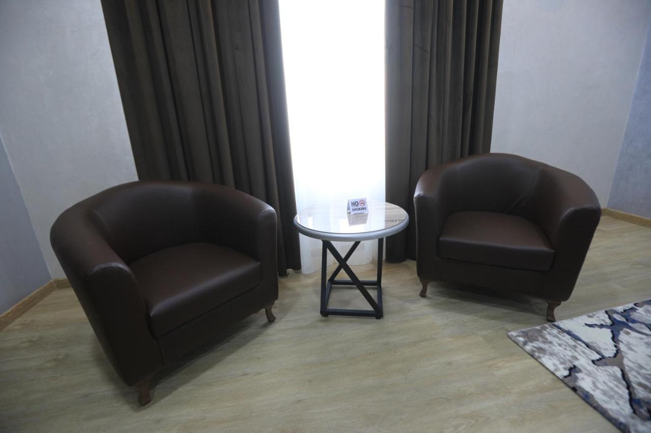 Chlnor Hotel Andijan Exterior photo