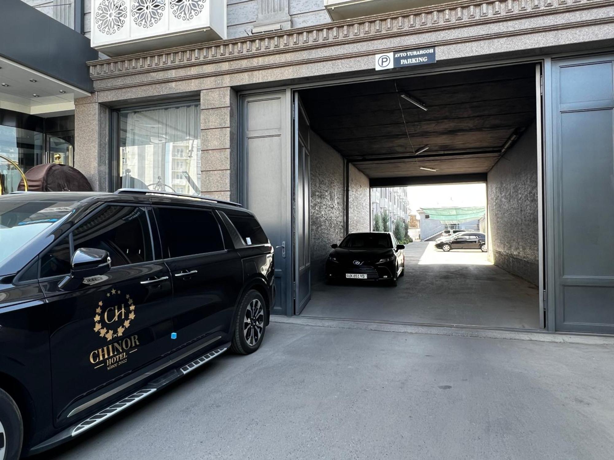 Chlnor Hotel Andijan Exterior photo